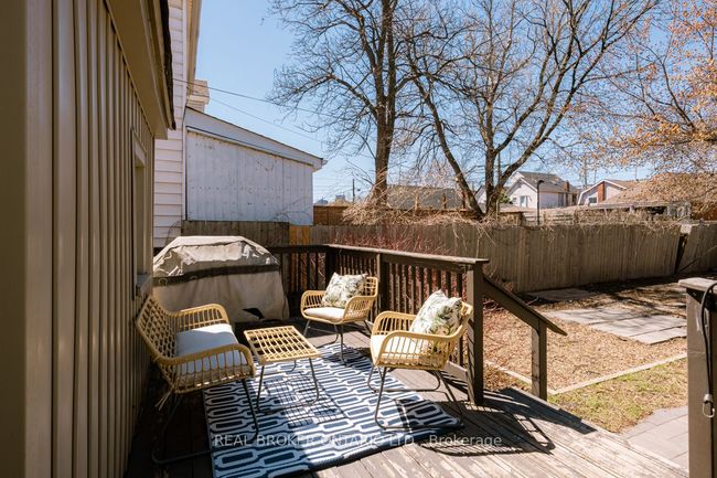137 Avondale St, House other with 4 bedrooms, 1 bathrooms and 3 parking in Hamilton ON | Image 17