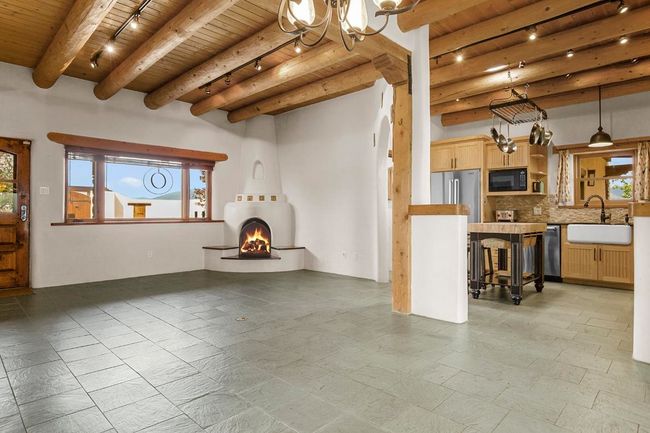 24 Gina Ln, House other with 3 bedrooms, 2 bathrooms and null parking in El Prado NM | Image 12