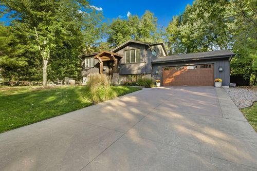 4672 Walnut St, Maple Plain, MN, 55359-9670 | Card Image