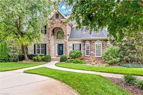 2549 Innisfail Ln, Clemmons, NC, 27012-8693 | Card Image