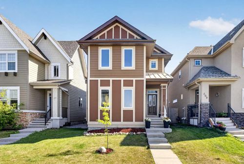213 Mahogany Hts Se, House with 4 bedrooms, 4 bathrooms and 2 parking in Calgary AB | Card Image