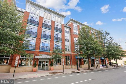227-1800 Wilson Blvd, ARLINGTON, VA, 22201-6611 | Card Image
