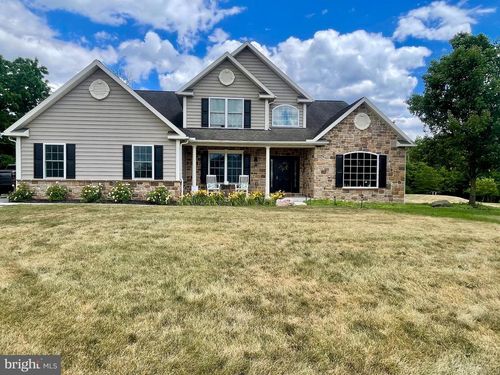 21 Jennifer Dr, Bernville, PA, 19506-8356 | Card Image