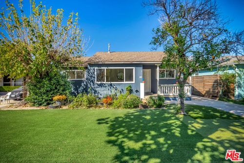 17527 Haynes St, Van Nuys, CA, 91406-5316 | Card Image