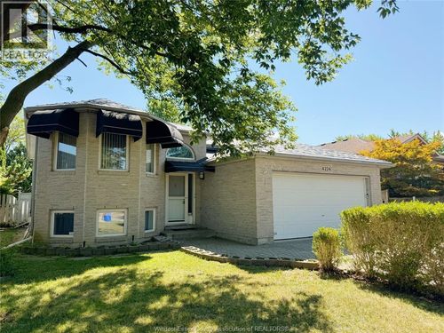 4224 Northwood Lakes Dr, Windsor, ON, N9G2W2 | Card Image