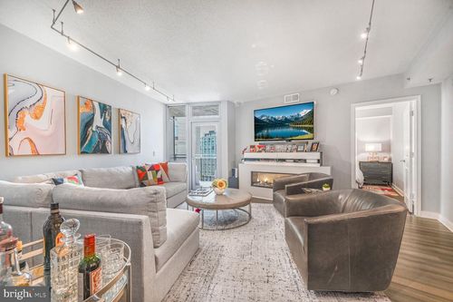 apt-1215-555 Massachusetts Ave Nw, WASHINGTON, DC, 20001-4740 | Card Image