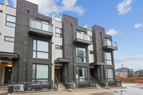 46-26 Fieldway Rd, Toronto, ON, M8Z0E3 | Card Image