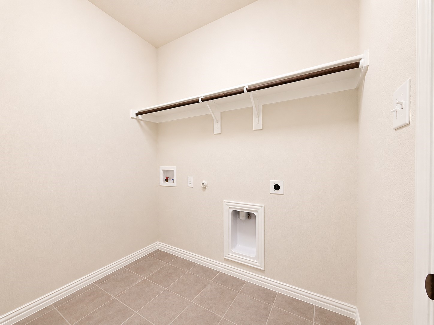 Residential Lease in Aubrey 5