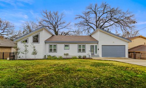 8216 Coolgreene Dr, Dallas, TX, 75228-5923 | Card Image