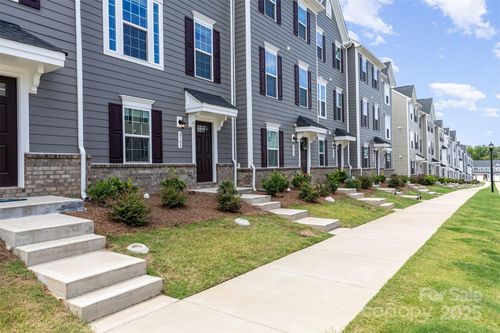 2103 Autumn Olive Ln, Matthews, NC, 28104-1145 | Card Image