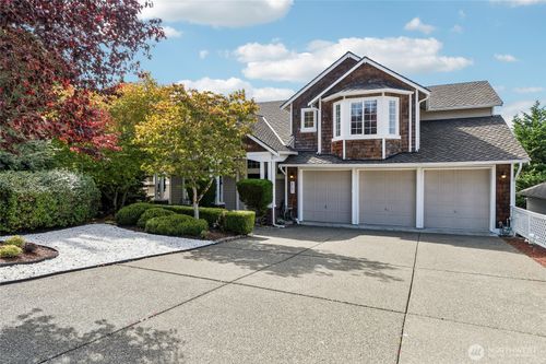 8701 113th Avenue Se, Newcastle, WA, 98056 | Card Image
