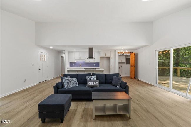 70-5709 Russell Rd Reshoot | Image 9