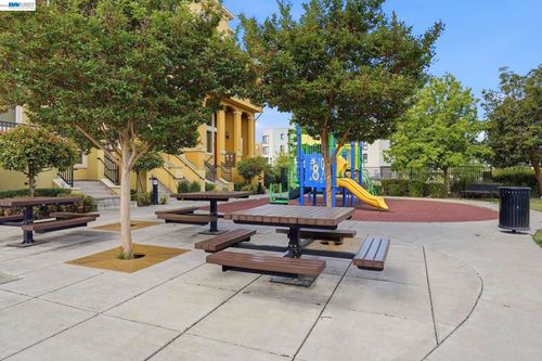 1656 Lee Way, Milpitas, CA, 95035-9011 | Card Image