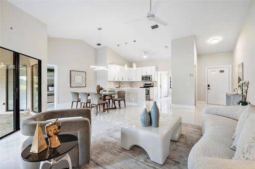 5794 Parkwalk Cir W, Boynton Beach, FL, 33472-2316 | Card Image