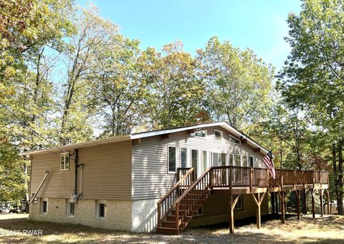 133 Constitution Dr, Lackawaxen, PA, 18435-7718 | Card Image