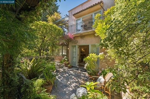2388 Vine St, Berkeley, CA, 94708-1835 | Card Image