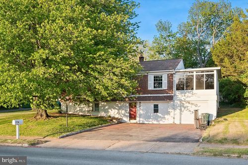 33 Cedar Grove Rd, Conshohocken, PA, 19428-2125 | Card Image