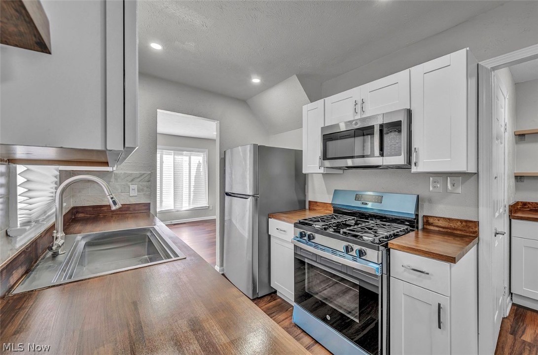 Residential Lease in Cleveland 3
