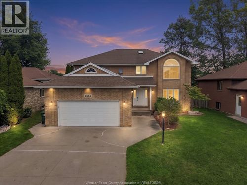 2564 Buttery St, Windsor, ON, N9E4L9 | Card Image