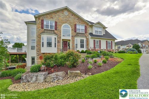 4002 Liberty St, Allentown, PA, 18104-4563 | Card Image