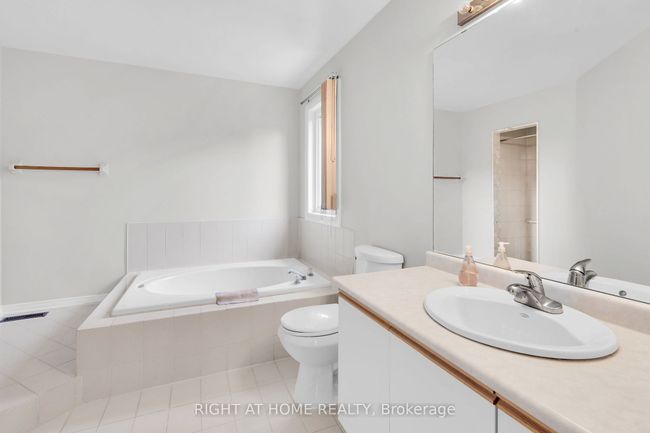 1 Tasha Crt, House other with 4 bedrooms, 3 bathrooms and 2 parking in Woodbridge ON | Image 17