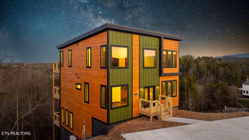 1567 Rainbow Ridge Rd, Sevierville, TN, 37862-3048 | Card Image