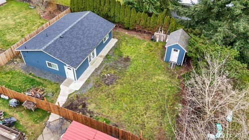 b-7826 Rainier Dr, Everett, WA, 98203-6517 | Card Image