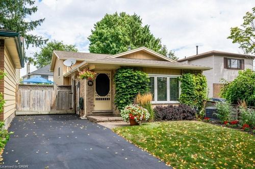 74 Homestead Pl, Kitchener, ON, N2N1Y8 | Card Image