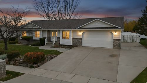 958 S 550 W, Tremonton, UT, 84337-2140 | Card Image