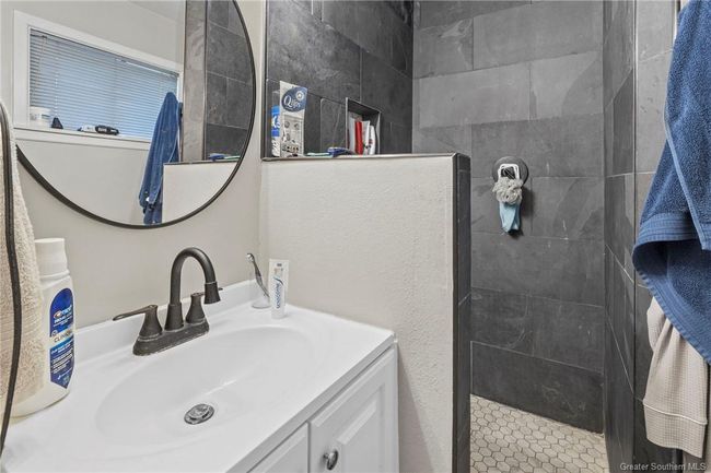 1005 Cherryhill St, House other with 3 bedrooms, 2 bathrooms and null parking in Lake Charles LA | Image 13
