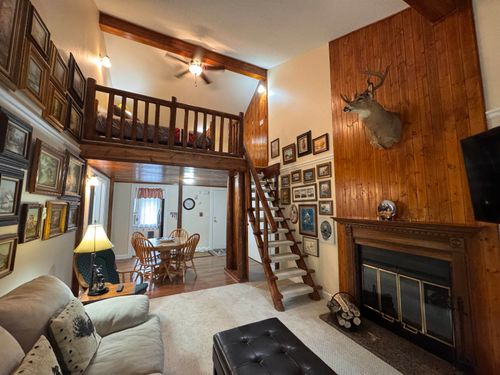 8 Balsam Trl, Wisconsin Dells, WI, 53965-8858 | Card Image