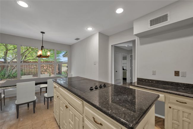 12434 Montego Plz, Townhouse with 2 bedrooms, 2 bathrooms and null parking in Dallas TX | Image 17