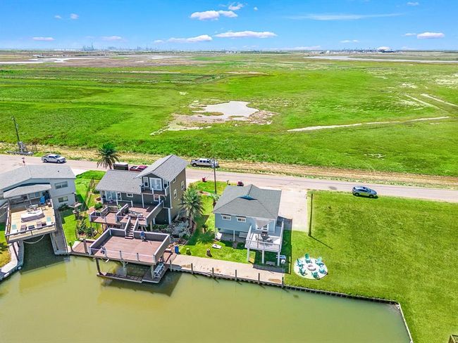 104 Marlin Ln, House other with 4 bedrooms, 2 bathrooms and null parking in Freeport TX | Image 7