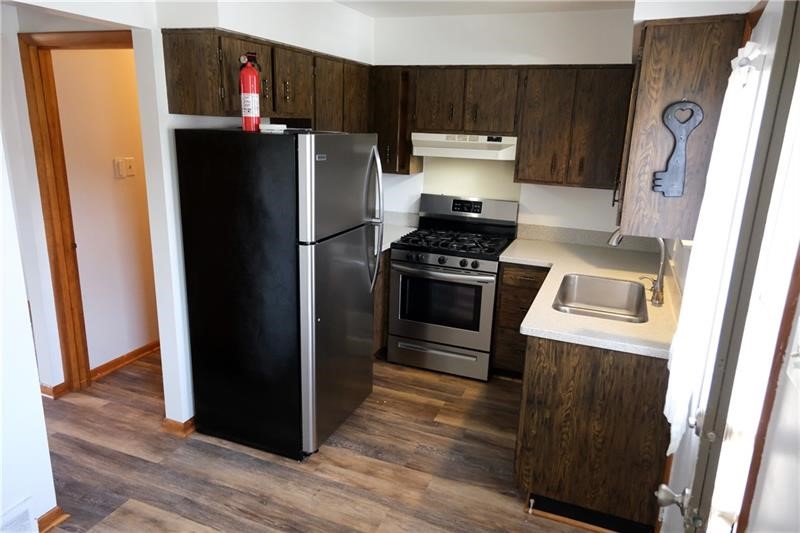 Residential Lease in New Brighton 5