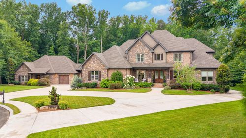410 Clear Canyon Dr, Hixson, TN, 37343-2080 | Card Image