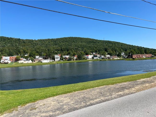19 W Willow St, House other with 3 bedrooms, 2 bathrooms and null parking in Smethport PA | Image 4