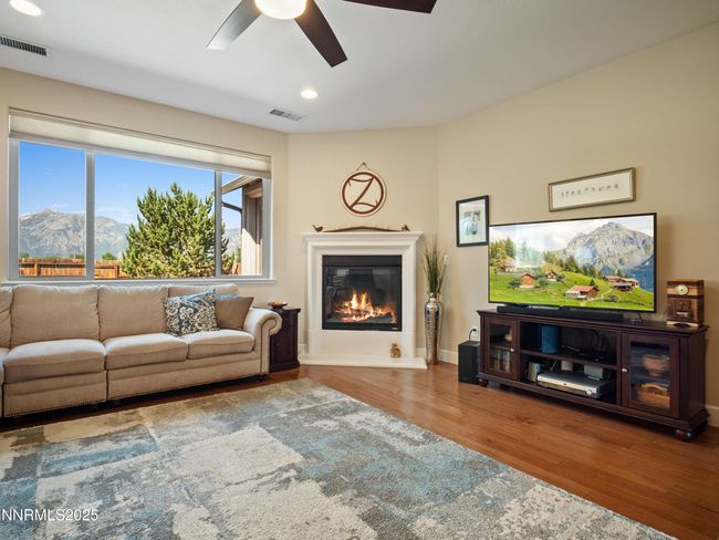 1221 Lasso Ln, House other with 3 bedrooms, 3 bathrooms and 5 parking in Gardnerville NV | Image 5