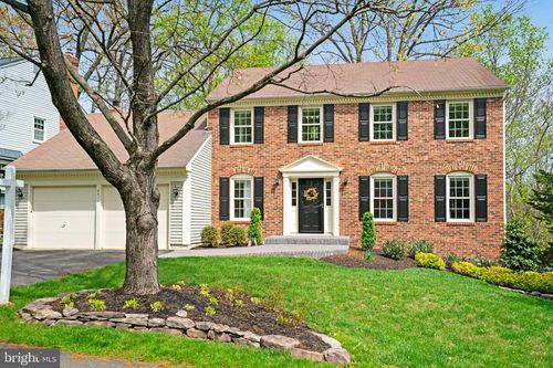 8414 Sweet Pine Ct, SPRINGFIELD, VA, 22153-1823 | Card Image
