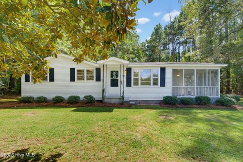 728 Warrior Trl, Whiteville, NC, 28472-2937 | Card Image