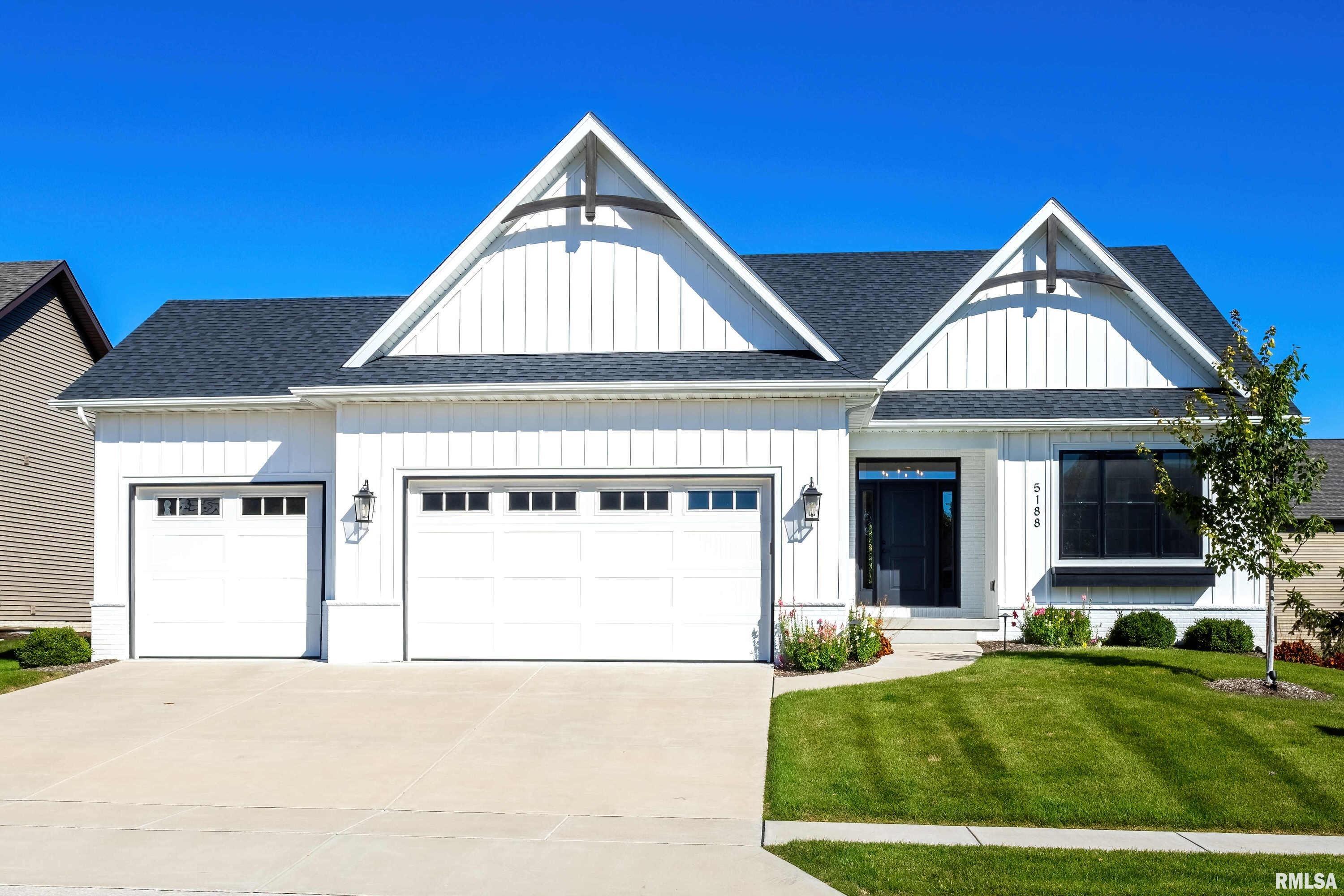Richmond Cir, Bettendorf, IA 52722
