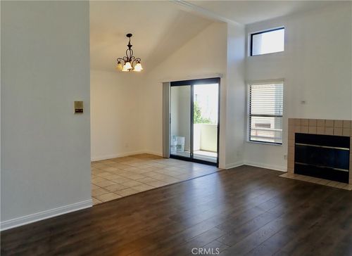 3-4275 Las Virgenes Rd, Calabasas, CA, 91302-2137 | Card Image