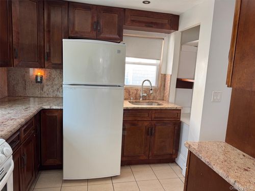 2-93-31 215th St, Queens Village, NY, 11428-1707 | Card Image