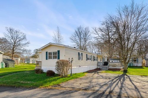 3 Lilac Street, Exeter, NH, 03833 | Card Image