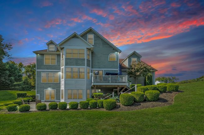 70 Vista View Dr, House other with 5 bedrooms, 4 bathrooms and null parking in Southbury CT | Image 4