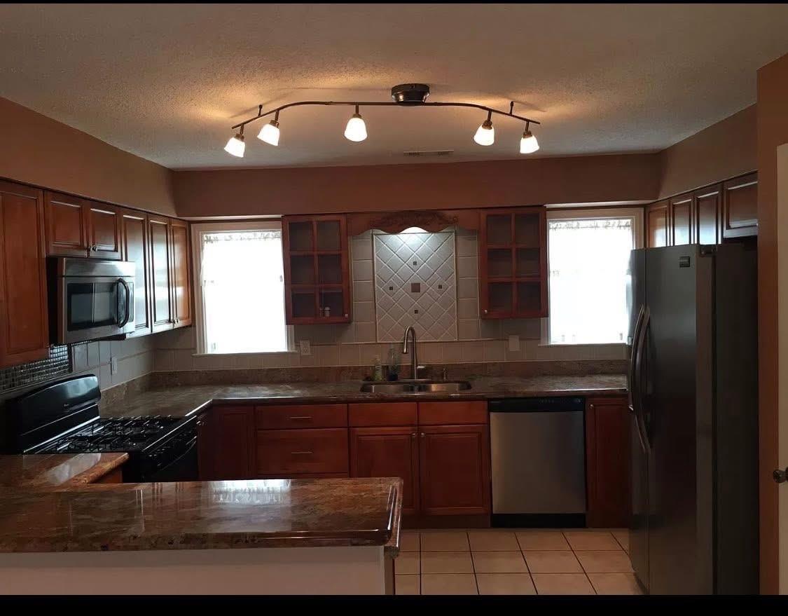 Residential Lease in Galveston 2
