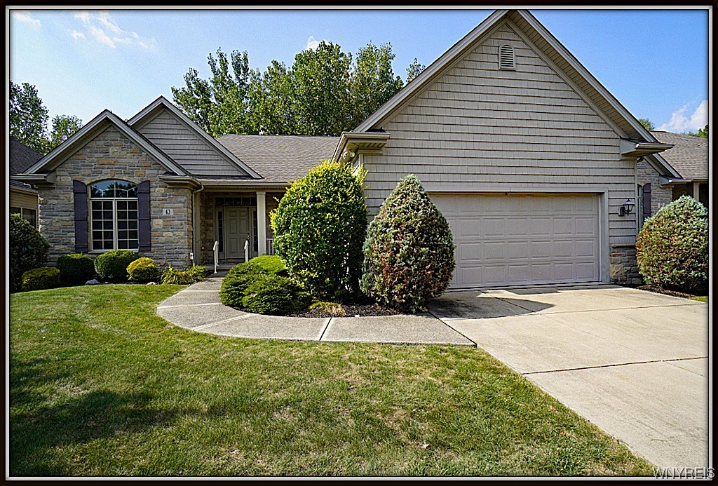 Hidden Creek Ct, Buffalo, NY 14221
