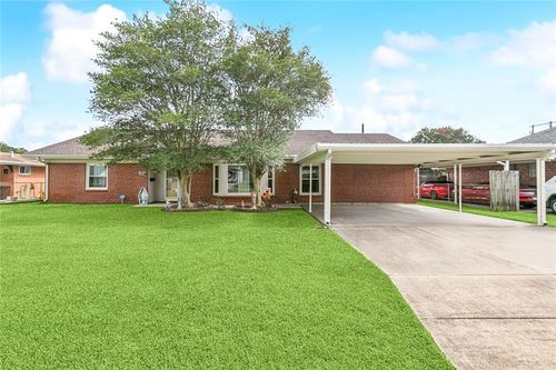 4520 13th St, Marrero, LA, 70072-3822 | Card Image