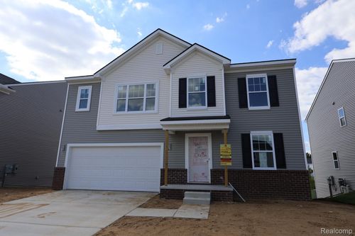 395 Edge Brook Dr, Holly, MI, 48442-2031 | Card Image