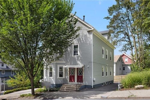 78 Cypress St, Providence, RI, 02906-1813 | Card Image