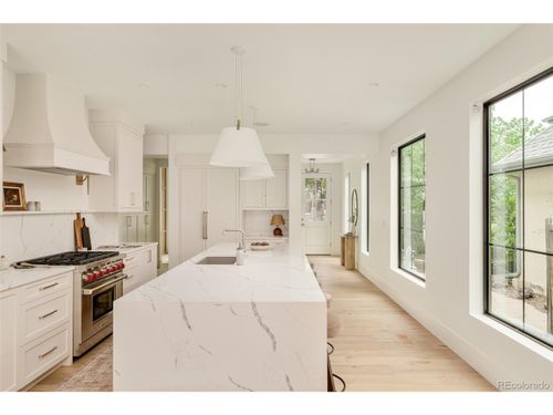 680 S Gaylord St, Denver, CO, 80209-4685 | Card Image